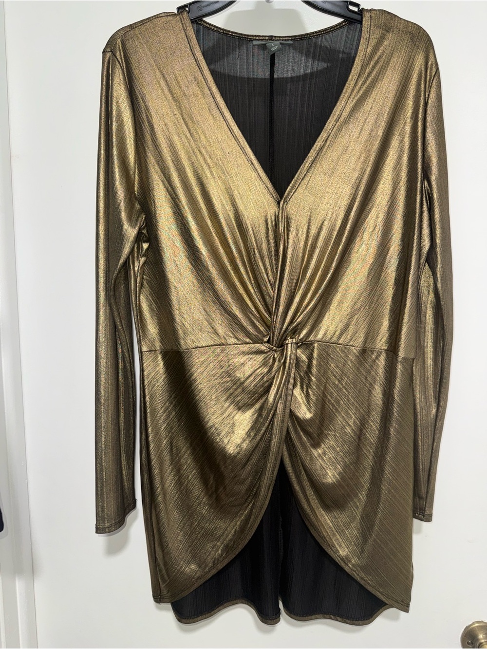 BOLD elements Metallic Gold Twist-Front V-Neck Blouse